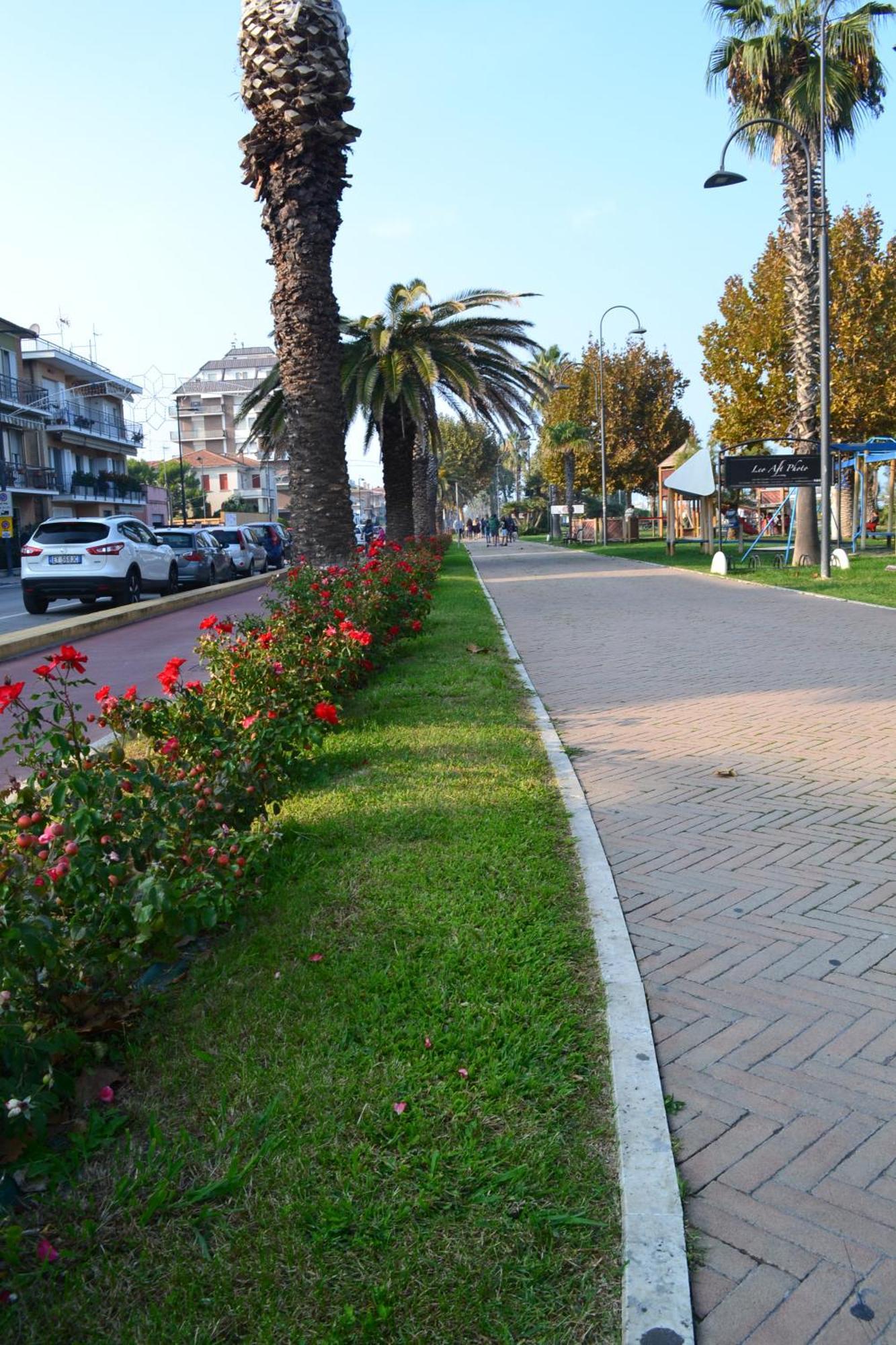 La Casa Di Adua Acomodação com café da manhã Porto SantʼElpidio Exterior foto